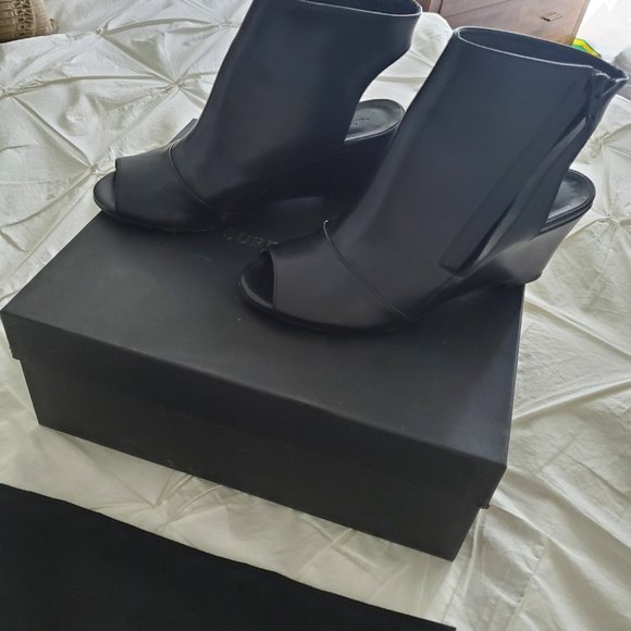 Open Toe Wedge Boots - Picture 4 of 4